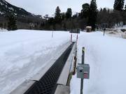 Transportband bij het dalstation