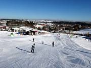 Gemakkelijke hoofd- en verlichte afdaling