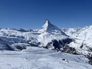 Uitzicht over het skigebied Zermatt met de Matterhorn