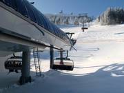 Arber Nordhang - 6-persoons hogesnelheidsstoeltjeslift (koppelbaar) met kap