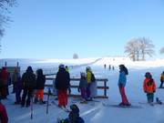 Drukte bij de skilift