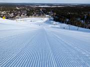 Perfecte pistepreparatie in het skigebied Levi