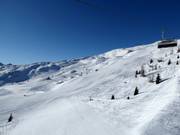 Uitzicht over het bovenste gedeelte van het skigebied Sillian