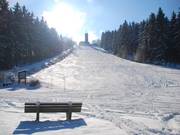 De hoofdafdaling in haar volle breedte