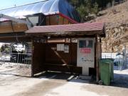 Skibushalte bij het dalstation