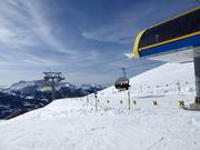 Bühlberg-Hahnenmoos - 6-persoons hogesnelheidsstoeltjeslift (koppelbaar) met kap