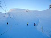 Brede gletsjerpiste bij de sleeplift