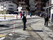 Het gebied voor het dalstation wordt schoongemaakt.