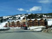 De Trickle Creek Lodge direct bij het dalstation