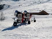 Sneeuwkanonnen langs de piste