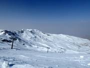 Uitzicht vanaf het hoogste punt in het skigebied Sierra Nevada