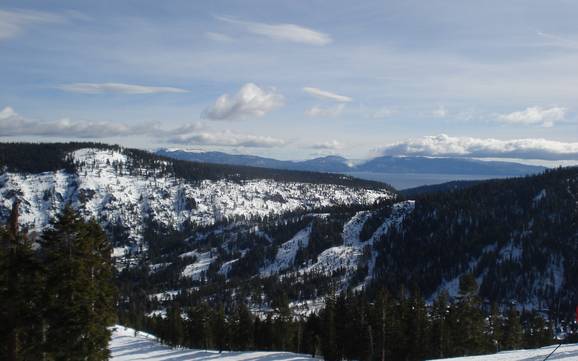 Grootste skigebied in de Sierra Nevada (VS) – skigebied Palisades Tahoe