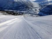 Ook de steilere pistes worden met veel inzet perfect geprepareerd.