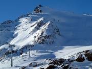 Uitzicht op de hoogste gondelbaan van Oostenrijk