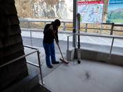 De ingang wordt altijd schoon gehouden.