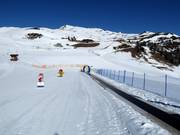 Oefenweide met transportband bij het middenstation