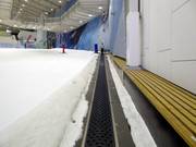 Transportband bij het dalstation