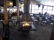 Le Quatre-Foyers Bar in de Main Lodge