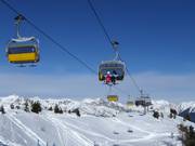 Tamai 2000 - 4-persoons hogesnelheidsstoeltjeslift (koppelbaar) met kap