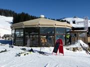 Schirmbar Holzalm in het gebied Brixen im Thale
