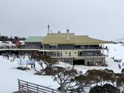 Blue Cow Terminal met meerdere horecagelegenheden