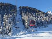 Almkopfbahn - Combilift met 6-persoons stoeltjes en 8-persoons gondels