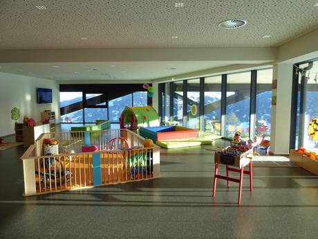 Kinderopvang (speciaal voor de toeristen) Zwergerl-Club Hochzillertal