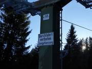 Skiën door de bosgebieden met jonge aanplant is verboden