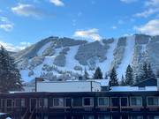 Uitzicht op het skigebied Snow King Mountain