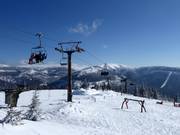 Medvědín - 4-persoons hogesnelheidsstoeltjeslift (koppelbaar)