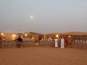 Het Arabische buffet in het kamp