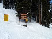 Pistebewegwijzering in het skigebied van Kicking Horse