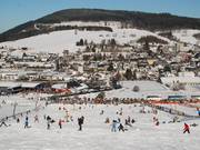 De oefenhelling bij het dalstation van de kabelbaan