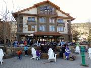 Après-ski in Center Village