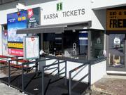 Verzorgde kassa's in de omgeving van de Olympiabahn en Birgitzköpfl