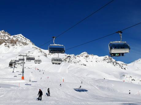 Unterengadin: beste skiliften – Liften Scuol – Motta Naluns