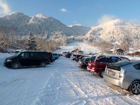 Isarwinkel: bereikbaarheid van en parkeermogelijkheden bij de skigebieden – Bereikbaarheid, parkeren Brauneck – Lenggries/Wegscheid