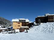 De afdalingen leiden in Arosa direct tot aan de hotels