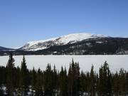 Uitzicht op de Valsfjell bij de aanrijroute naar het skigebied Gålå