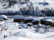 Accommodaties bij het dalstation van de sleeplift Helgatuntrekket