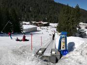 Oefenterrein met transportband bij Bunderishka Polyana