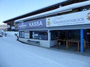 Vriendelijk personeel bij de kassa