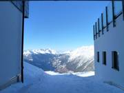 Start van de skidag op de berg