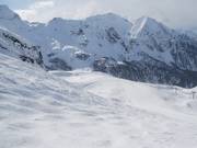 Korte buckelpiste onder de stoeltjeslift naar Colle Sarezza