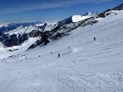 Bij de Maurergletsjerlift gaat het sportief steil naar beneden.