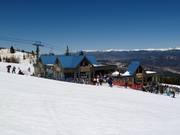 Vista Haus bij het bergstation Peak 8