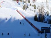 Kinderland met transportband