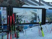 Informatiebord bij het bergstation