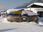 Schirmbar bij het dalstation St. Jakob