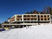 Het Sporthotel Obereggen direct bij het dalstation in Obereggen